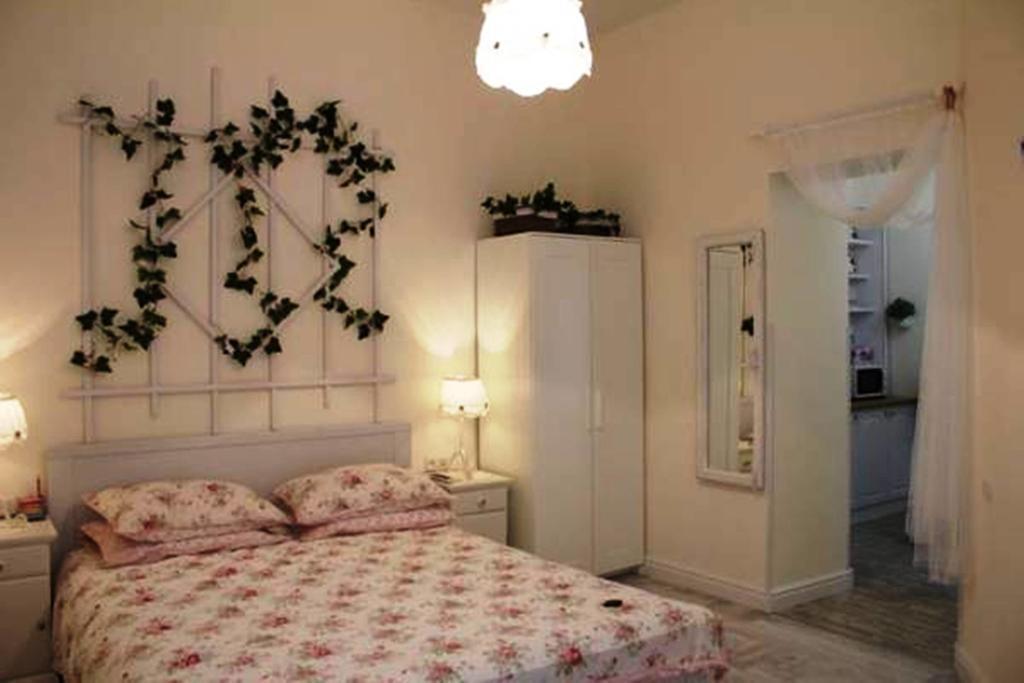 Romantic Apartment On Rynok Square With Air-Conditioning Львов Номер фото