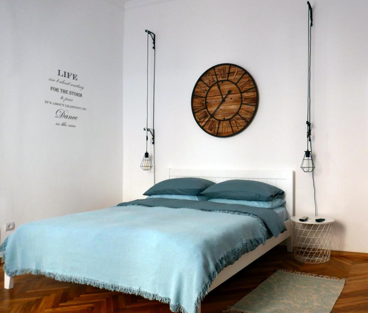 Romantic Apartment On Rynok Square With Air-Conditioning Львов Экстерьер фото