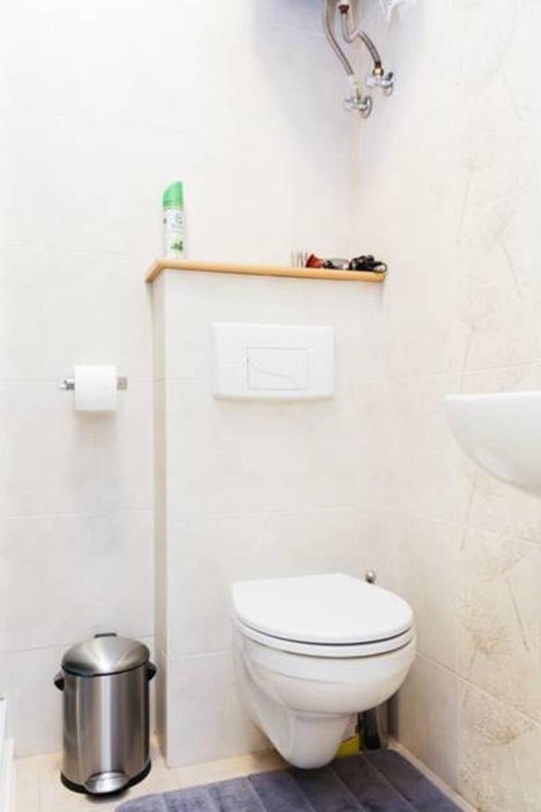 Romantic Apartment On Rynok Square With Air-Conditioning Львов Номер фото
